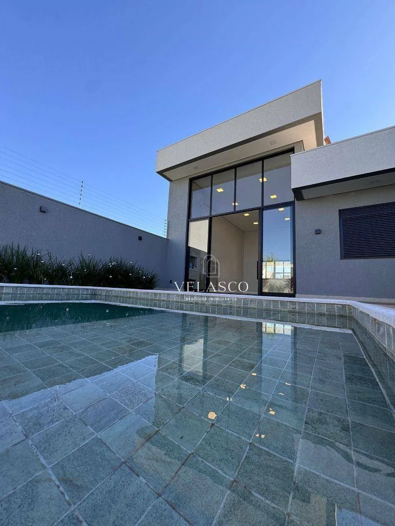 Casa com 3 dormitórios à venda, 191 m² por R$ 1.700.000,00 - Tropical II - Cascavel/PR