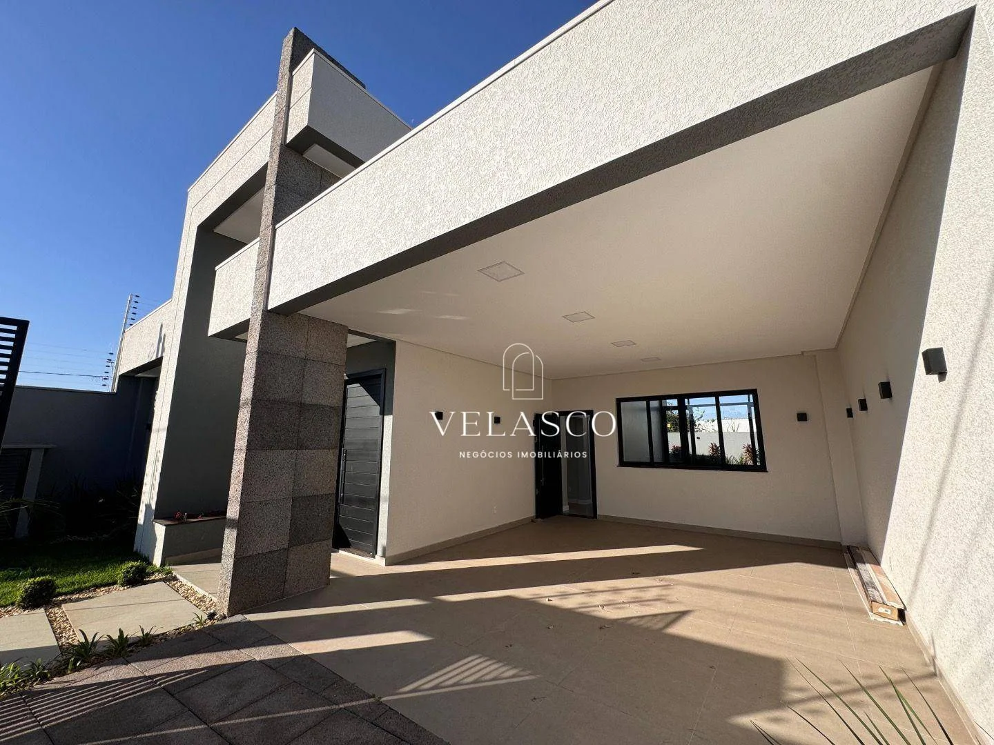 Casa com 3 dormitórios à venda, 191 m² por R$ 1.700.000,00 - Tropical II - Cascavel/PR