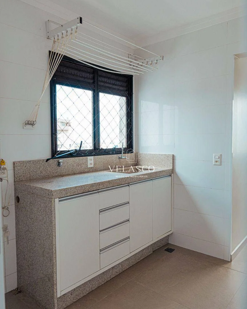 Cobertura com 4 dormitórios à venda, 275 m² por R$ 2.200.000 - Centro - Cascavel/PR