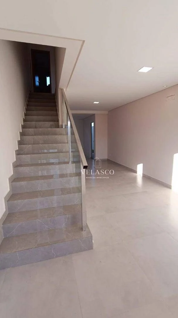 Sobrado com 3 dormitórios à venda, 100 m² por R$ 440.000,00 - Florais do Parana - Cascavel/PR
