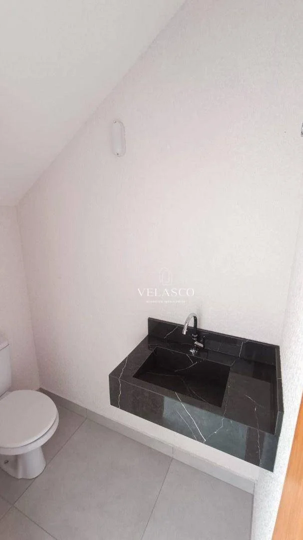 Sobrado com 3 dormitórios à venda, 91 m² por R$ 410.000 - Florais do Parana - Cascavel/PR