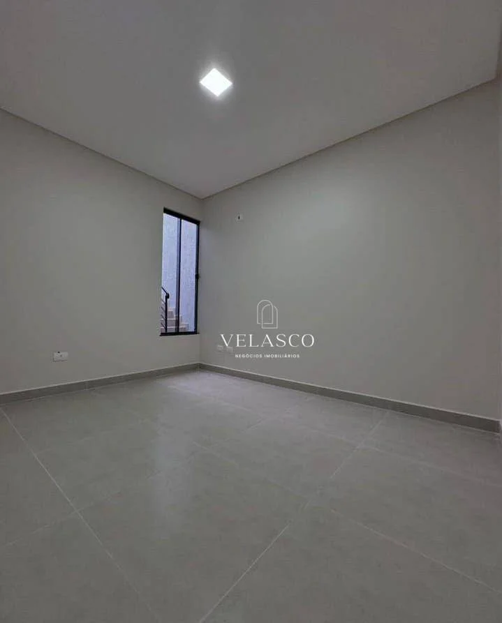 Sobrado com 3 dormitórios à venda, 105 m² por R$ 675.000,00 - Canadá - Cascavel/PR