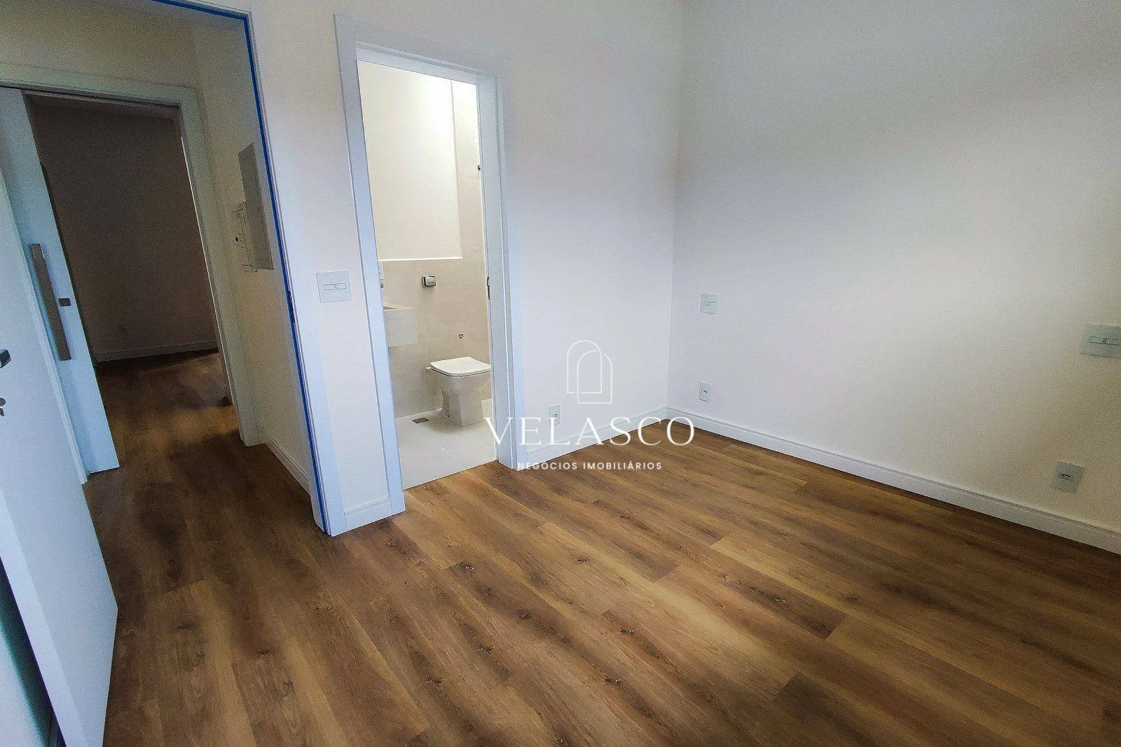 Sobrado com 3 dormitórios à venda, 188 m² por R$ 1.600.000 - Claudete - Cascavel/PR