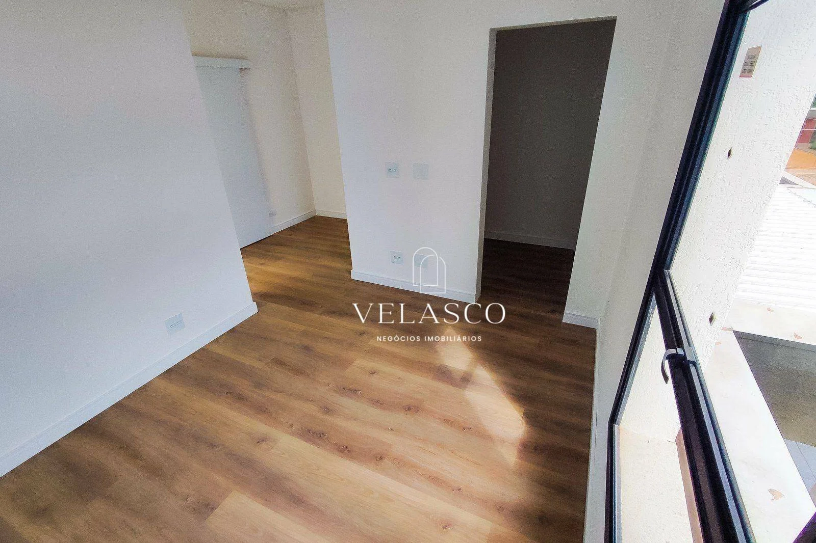 Sobrado com 3 dormitórios à venda, 188 m² por R$ 1.600.000 - Claudete - Cascavel/PR