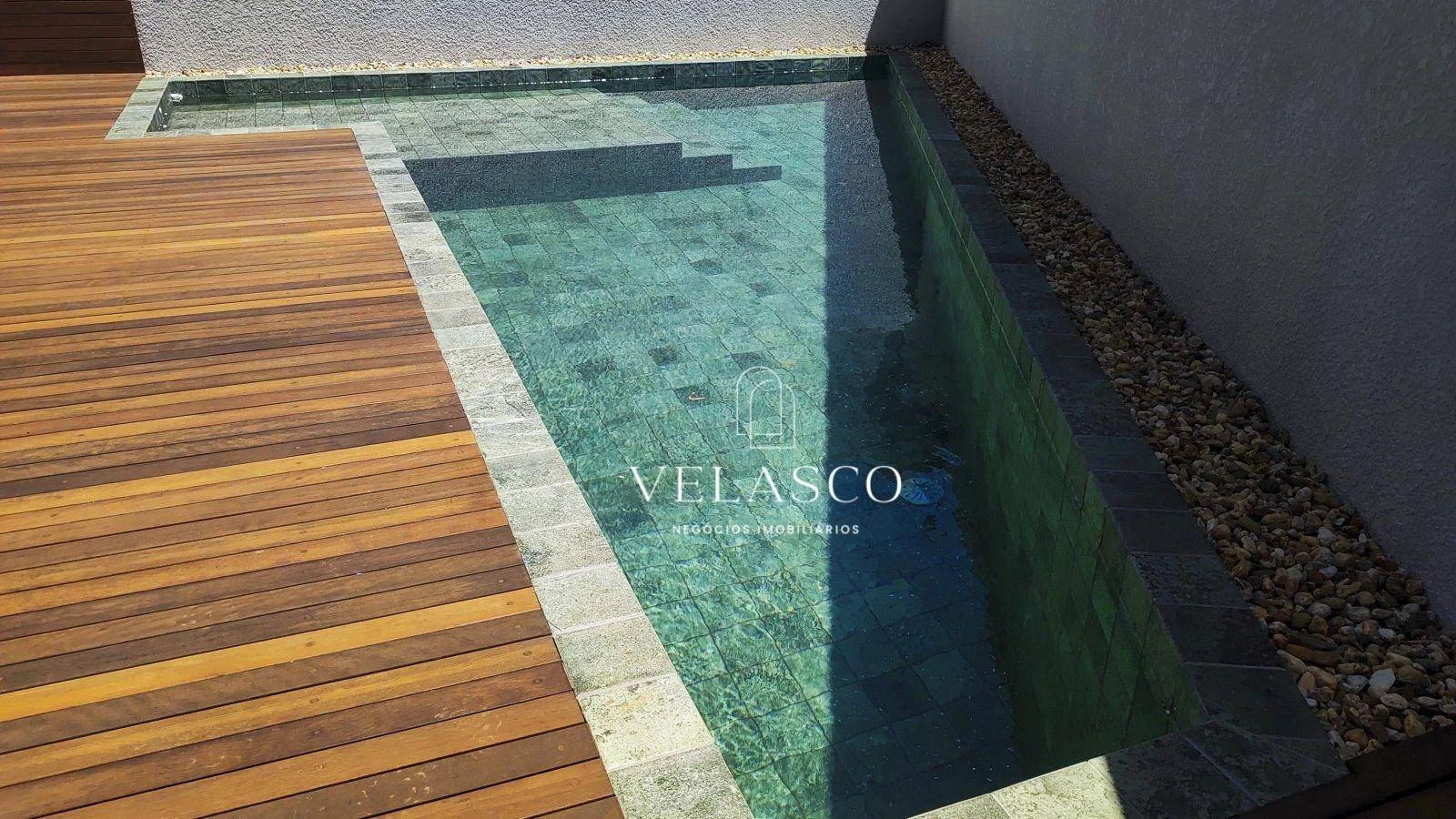 Sobrado com 3 dormitórios à venda, 166 m² por R$ 2.060.000 - Claudete - Cascavel/PR