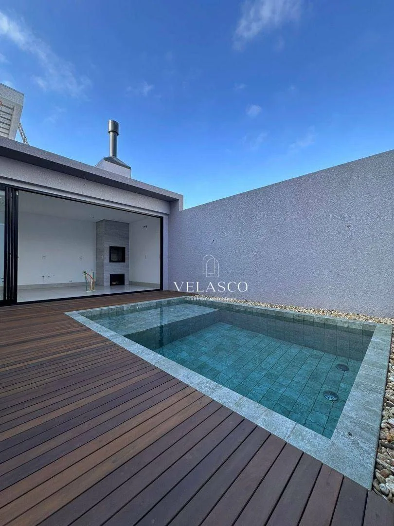 Sobrado com 3 dormitórios à venda, 181 m² por R$ 1.690.000 - Claudete - Cascavel/PR
