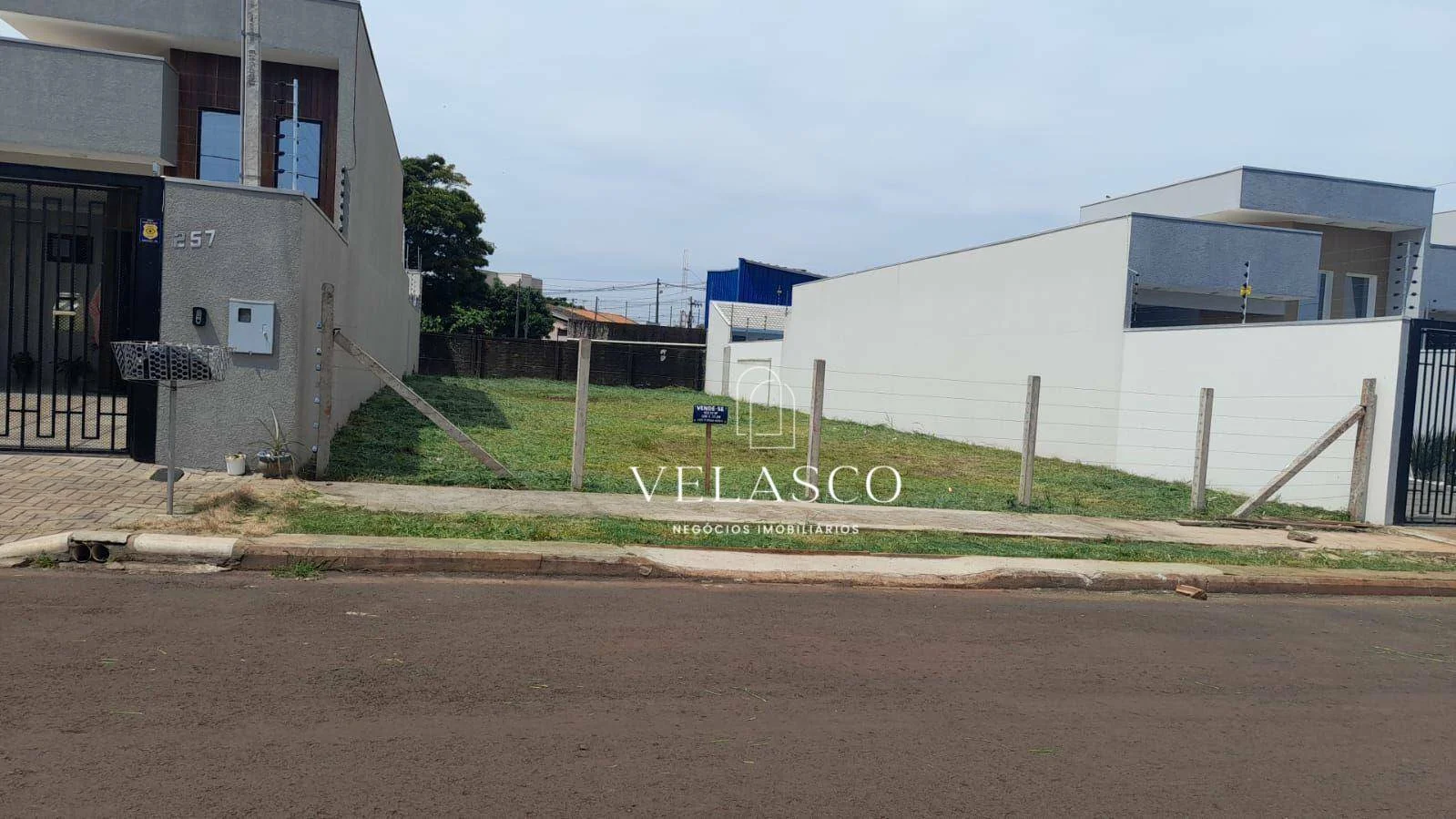 Terreno à venda, 422 m² por R$ 375.000 - Padovani - Cascavel/PR