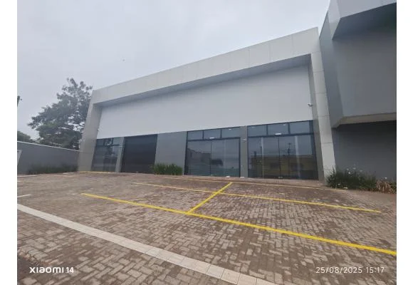 Outro comercial à venda no Neva