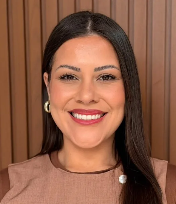 Thais Marinho